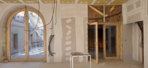Projet Sarra Cœur : Les portes vitrées sont posées